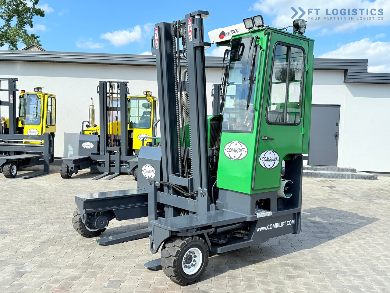 COMBILIFT C3500 / DUPLEX 4100MM / GAS / EXTENDABLE FORKS / CABIN / HEATING + AIR CONDITIONING / LIKE NEW - 4-smjerni regalni viličar: slika COMBILIFT C3500 / DUPLEX 4100MM / GAS / EXTENDABLE FORKS / CABIN / HEATING + AIR CONDITIONING / LIKE NEW - 4-smjerni regalni viličar COMBILIFT C3500 / DUPLEX 4100MM / GAS / EXTENDABLE FORKS / CABIN / HEATING + AIR CONDITIONING / LIKE NEW - 4-smjerni regalni viličar: slika COMBILIFT C3500 / DUPLEX 4100MM / GAS / EXTENDABLE FORKS / CABIN / HEATING + AIR CONDITIONING / LIKE NEW - 4-smjerni regalni viličar