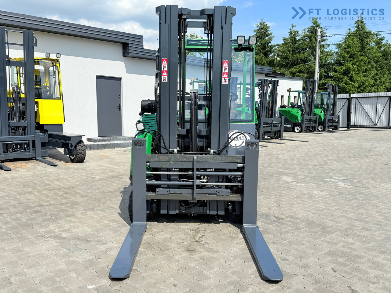 COMBILIFT CB2500 / DIESEL / EXTENDABLE FORKS / TRIPLEX / 5500MM / FREE LIFT / SIDE SHIFT / FORK POSITIONER / LIKE NEW - 4-smjerni regalni viličar: slika COMBILIFT CB2500 / DIESEL / EXTENDABLE FORKS / TRIPLEX / 5500MM / FREE LIFT / SIDE SHIFT / FORK POSITIONER / LIKE NEW - 4-smjerni regalni viličar COMBILIFT CB2500 / DIESEL / EXTENDABLE FORKS / TRIPLEX / 5500MM / FREE LIFT / SIDE SHIFT / FORK POSITIONER / LIKE NEW - 4-smjerni regalni viličar: slika COMBILIFT CB2500 / DIESEL / EXTENDABLE FORKS / TRIPLEX / 5500MM / FREE LIFT / SIDE SHIFT / FORK POSITIONER / LIKE NEW - 4-smjerni regalni viličar
