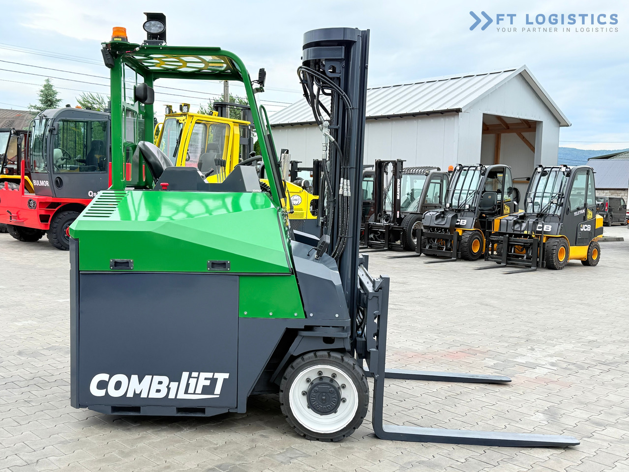 COMBILIFT Combilift CBE4000 / TRIPLEX 5200MM / ELECTRIC / FREE LIFT / FORK POSITIONER / SIDESHIFT / LIKE NEW - 4-smjerni regalni viličar: slika COMBILIFT Combilift CBE4000 / TRIPLEX 5200MM / ELECTRIC / FREE LIFT / FORK POSITIONER / SIDESHIFT / LIKE NEW - 4-smjerni regalni viličar COMBILIFT Combilift CBE4000 / TRIPLEX 5200MM / ELECTRIC / FREE LIFT / FORK POSITIONER / SIDESHIFT / LIKE NEW - 4-smjerni regalni viličar: slika COMBILIFT Combilift CBE4000 / TRIPLEX 5200MM / ELECTRIC / FREE LIFT / FORK POSITIONER / SIDESHIFT / LIKE NEW - 4-smjerni regalni viličar