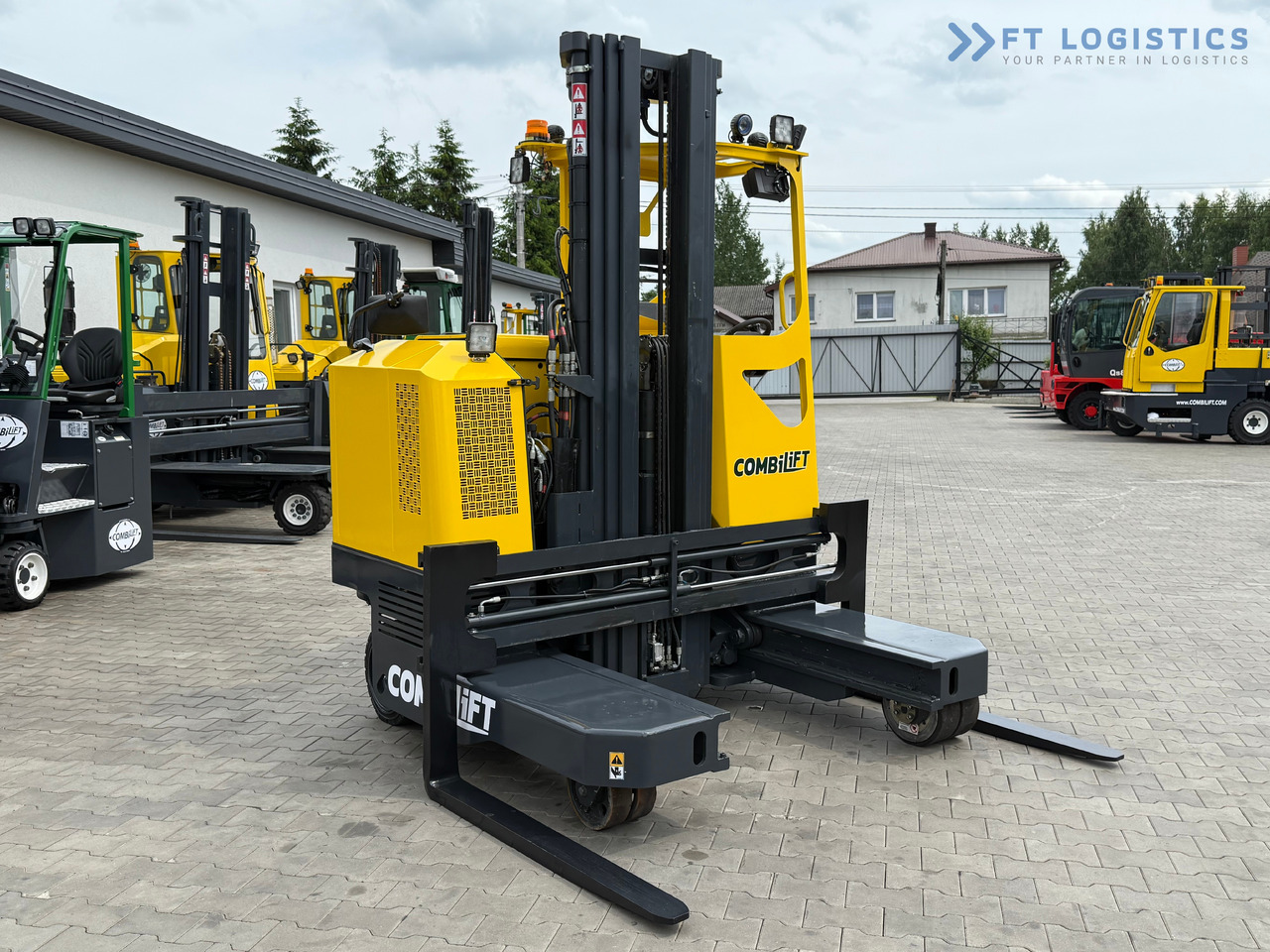 COMBILIFT MR / ELECTRIC / TRIPLEX – 6000MM / FULL FREE LIFT / WIDE POSITIONER / FORK SIDESHIFT / ONLY 1400 HOURS / LIKE NEW - 4-smjerni regalni viličar: slika COMBILIFT MR / ELECTRIC / TRIPLEX – 6000MM / FULL FREE LIFT / WIDE POSITIONER / FORK SIDESHIFT / ONLY 1400 HOURS / LIKE NEW - 4-smjerni regalni viličar COMBILIFT MR / ELECTRIC / TRIPLEX – 6000MM / FULL FREE LIFT / WIDE POSITIONER / FORK SIDESHIFT / ONLY 1400 HOURS / LIKE NEW - 4-smjerni regalni viličar: slika COMBILIFT MR / ELECTRIC / TRIPLEX – 6000MM / FULL FREE LIFT / WIDE POSITIONER / FORK SIDESHIFT / ONLY 1400 HOURS / LIKE NEW - 4-smjerni regalni viličar