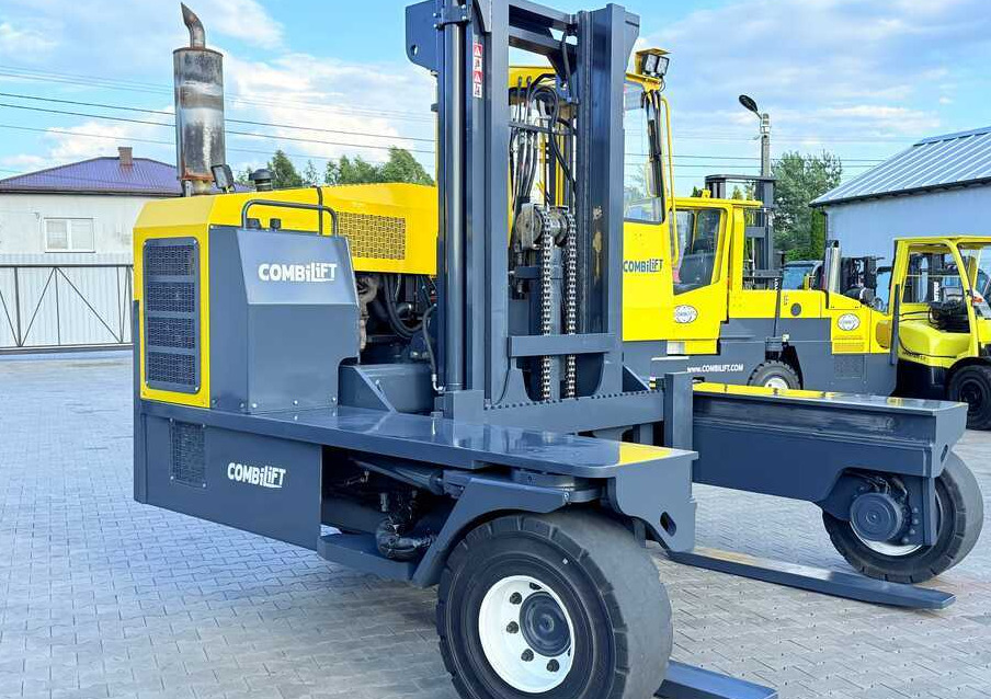 Combilift C14000 / DUPLEX - 3600 / GAS / FREE-LIFT - 4-smjerni regalni viličar: slika Combilift C14000 / DUPLEX - 3600 / GAS / FREE-LIFT - 4-smjerni regalni viličar Combilift C14000 / DUPLEX - 3600 / GAS / FREE-LIFT - 4-smjerni regalni viličar: slika Combilift C14000 / DUPLEX - 3600 / GAS / FREE-LIFT - 4-smjerni regalni viličar