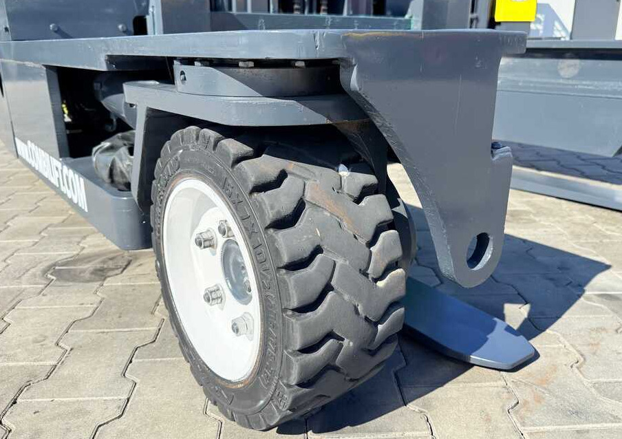 Combilift C3000 / DIESEL / DUPLEX - 4100MM / FREE-LIFT / CABIN / LIKE-NEW - 4-smjerni regalni viličar: slika Combilift C3000 / DIESEL / DUPLEX - 4100MM / FREE-LIFT / CABIN / LIKE-NEW - 4-smjerni regalni viličar Combilift C3000 / DIESEL / DUPLEX - 4100MM / FREE-LIFT / CABIN / LIKE-NEW - 4-smjerni regalni viličar: slika Combilift C3000 / DIESEL / DUPLEX - 4100MM / FREE-LIFT / CABIN / LIKE-NEW - 4-smjerni regalni viličar