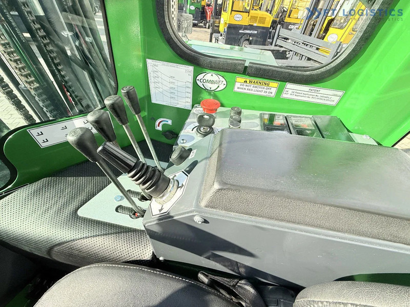 4-smjerni regalni viličar Combilift C3000 / DIESEL / DUPLEX 4200MM / FREE LIFT / WIDE FORK POSITIONER / FULL CABIN / EXCELLENT CONDITION / Wide range of four-way an: slika 4-smjerni regalni viličar Combilift C3000 / DIESEL / DUPLEX 4200MM / FREE LIFT / WIDE FORK POSITIONER / FULL CABIN / EXCELLENT CONDITION / Wide range of four-way an