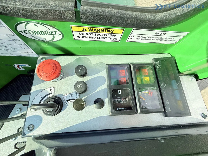 4-smjerni regalni viličar Combilift C3000 / DIESEL / DUPLEX 4200MM / FREE LIFT / WIDE FORK POSITIONER / FULL CABIN / EXCELLENT CONDITION / Wide range of four-way an: slika 4-smjerni regalni viličar Combilift C3000 / DIESEL / DUPLEX 4200MM / FREE LIFT / WIDE FORK POSITIONER / FULL CABIN / EXCELLENT CONDITION / Wide range of four-way an