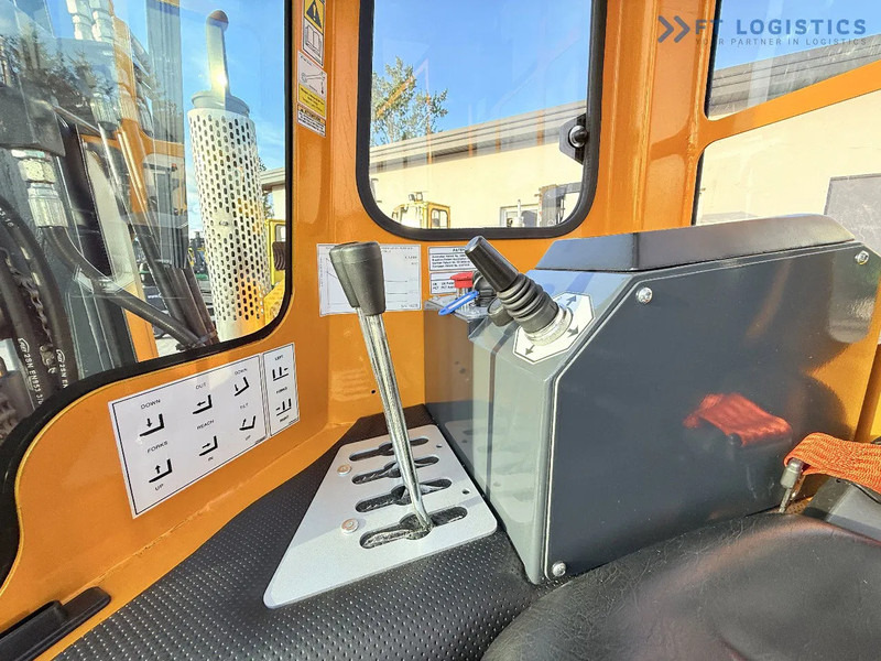 4-smjerni regalni viličar Combilift C3000 / GAS / DUPLEX 4500MM / ONLY 3096 HOURS / FORK SIDE SHIFT / FULL CABIN / EXCELLENT CONDITION / Wide range of four-way and: slika 4-smjerni regalni viličar Combilift C3000 / GAS / DUPLEX 4500MM / ONLY 3096 HOURS / FORK SIDE SHIFT / FULL CABIN / EXCELLENT CONDITION / Wide range of four-way and