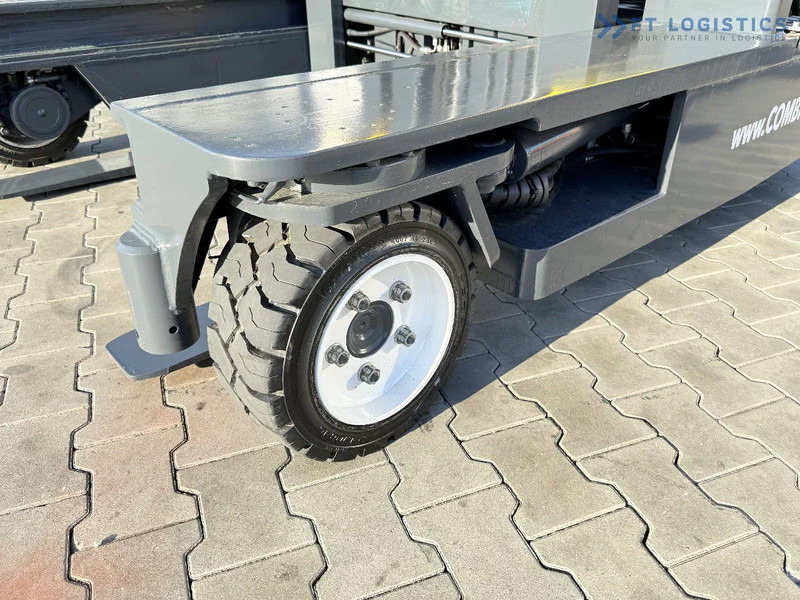 Combilift C3000 / GAS / TRIPLEX – 7500MM / SIDESHIFT / FORK POSITIONER / FREE LIFT / FULL HEATED CABIN / ONLY 7868 HOURS / CONDITION – LIK - 4-smjerni regalni viličar: slika Combilift C3000 / GAS / TRIPLEX – 7500MM / SIDESHIFT / FORK POSITIONER / FREE LIFT / FULL HEATED CABIN / ONLY 7868 HOURS / CONDITION – LIK - 4-smjerni regalni viličar Combilift C3000 / GAS / TRIPLEX – 7500MM / SIDESHIFT / FORK POSITIONER / FREE LIFT / FULL HEATED CABIN / ONLY 7868 HOURS / CONDITION – LIK - 4-smjerni regalni viličar: slika Combilift C3000 / GAS / TRIPLEX – 7500MM / SIDESHIFT / FORK POSITIONER / FREE LIFT / FULL HEATED CABIN / ONLY 7868 HOURS / CONDITION – LIK - 4-smjerni regalni viličar