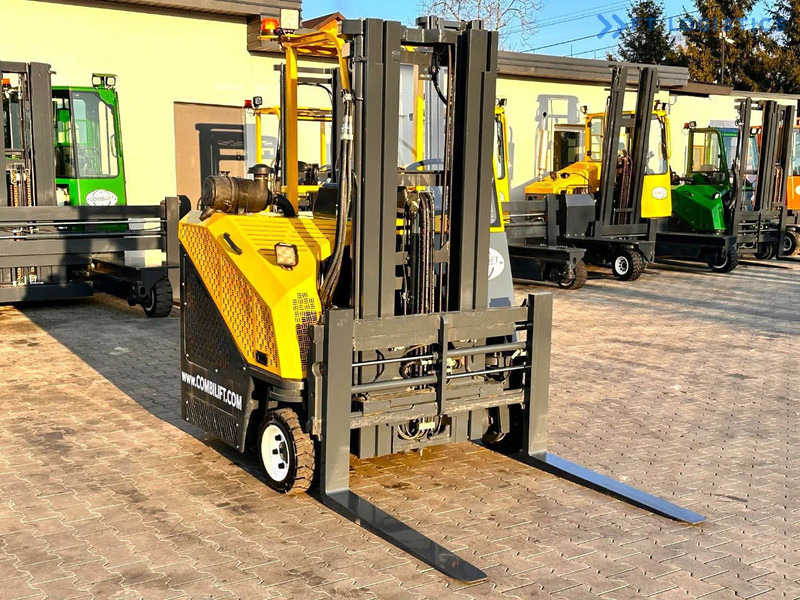 Combilift C3000CB / LPG / TRIPLEX - 4900MM / LPG / FREE LIFT / FORK POSITIONER C3000CB / LPG / TRIPLEX - 4900MM / LPG / FREE LIFT / FORK P - 4-smjerni regalni viličar: slika Combilift C3000CB / LPG / TRIPLEX - 4900MM / LPG / FREE LIFT / FORK POSITIONER C3000CB / LPG / TRIPLEX - 4900MM / LPG / FREE LIFT / FORK P - 4-smjerni regalni viličar Combilift C3000CB / LPG / TRIPLEX - 4900MM / LPG / FREE LIFT / FORK POSITIONER C3000CB / LPG / TRIPLEX - 4900MM / LPG / FREE LIFT / FORK P - 4-smjerni regalni viličar: slika Combilift C3000CB / LPG / TRIPLEX - 4900MM / LPG / FREE LIFT / FORK POSITIONER C3000CB / LPG / TRIPLEX - 4900MM / LPG / FREE LIFT / FORK P - 4-smjerni regalni viličar