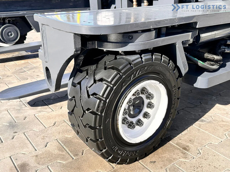 Combilift C4000 / LPG / DUPLEX / 4500MM / FREE LIFT / LIKE NEW C4000 / LPG / DUPLEX / 4500MM / FREE LIFT / LIKE NEW - 4-smjerni regalni viličar: slika Combilift C4000 / LPG / DUPLEX / 4500MM / FREE LIFT / LIKE NEW C4000 / LPG / DUPLEX / 4500MM / FREE LIFT / LIKE NEW - 4-smjerni regalni viličar Combilift C4000 / LPG / DUPLEX / 4500MM / FREE LIFT / LIKE NEW C4000 / LPG / DUPLEX / 4500MM / FREE LIFT / LIKE NEW - 4-smjerni regalni viličar: slika Combilift C4000 / LPG / DUPLEX / 4500MM / FREE LIFT / LIKE NEW C4000 / LPG / DUPLEX / 4500MM / FREE LIFT / LIKE NEW - 4-smjerni regalni viličar