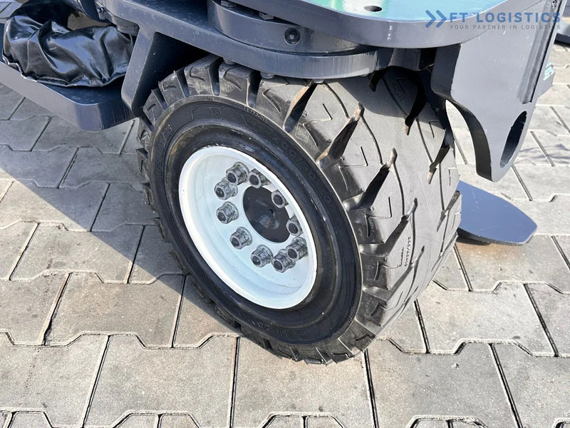 Combilift C4000 / TRIPLEX / 4900MM / LPG / FREE LIFT / FORK SHIFT / LIKE NEW C4000 / TRIPLEX / 4900MM / LPG / FREE LIFT / FORK SHIFT / LIK - 4-smjerni regalni viličar: slika Combilift C4000 / TRIPLEX / 4900MM / LPG / FREE LIFT / FORK SHIFT / LIKE NEW C4000 / TRIPLEX / 4900MM / LPG / FREE LIFT / FORK SHIFT / LIK - 4-smjerni regalni viličar Combilift C4000 / TRIPLEX / 4900MM / LPG / FREE LIFT / FORK SHIFT / LIKE NEW C4000 / TRIPLEX / 4900MM / LPG / FREE LIFT / FORK SHIFT / LIK - 4-smjerni regalni viličar: slika Combilift C4000 / TRIPLEX / 4900MM / LPG / FREE LIFT / FORK SHIFT / LIKE NEW C4000 / TRIPLEX / 4900MM / LPG / FREE LIFT / FORK SHIFT / LIK - 4-smjerni regalni viličar