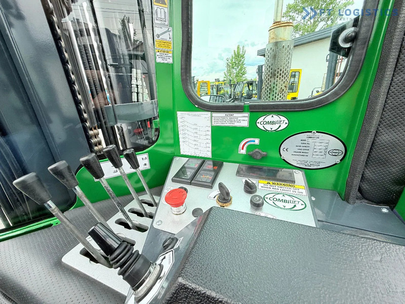 4-smjerni regalni viličar Combilift C4000 / TRIPLEX / 9300MM / FREE LIFT / POSITIONER / GAS / CABIN C4000 / TRIPLEX / 9300MM / FREE LIFT / POSITIONER / GAS / CABIN: slika 4-smjerni regalni viličar Combilift C4000 / TRIPLEX / 9300MM / FREE LIFT / POSITIONER / GAS / CABIN C4000 / TRIPLEX / 9300MM / FREE LIFT / POSITIONER / GAS / CABIN