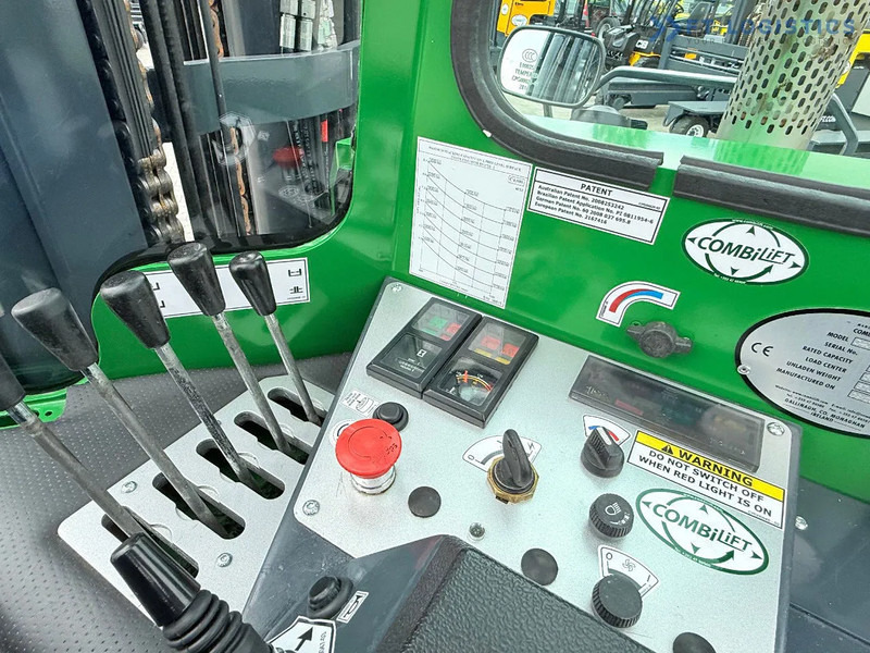 4-smjerni regalni viličar Combilift C4000 / TRIPLEX / 9300MM / FREE LIFT / POSITIONER / GAS / CABIN C4000 / TRIPLEX / 9300MM / FREE LIFT / POSITIONER / GAS / CABIN: slika 4-smjerni regalni viličar Combilift C4000 / TRIPLEX / 9300MM / FREE LIFT / POSITIONER / GAS / CABIN C4000 / TRIPLEX / 9300MM / FREE LIFT / POSITIONER / GAS / CABIN