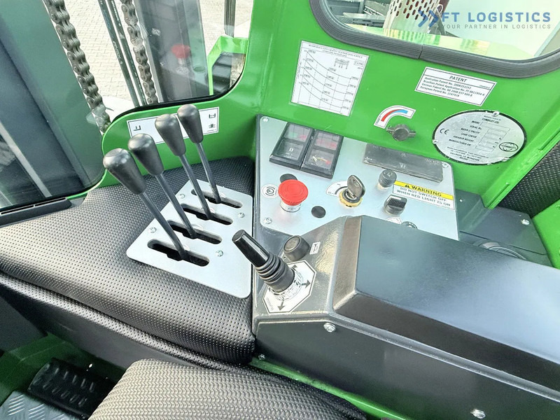 4-smjerni regalni viličar Combilift C4500 / DIESEL / DUPLEX 4000MM / WIDE FORK POSITIONER / HEATING / FULL CABIN / EXCELLENT CONDITION / A wide range of four-way an: slika 4-smjerni regalni viličar Combilift C4500 / DIESEL / DUPLEX 4000MM / WIDE FORK POSITIONER / HEATING / FULL CABIN / EXCELLENT CONDITION / A wide range of four-way an 4-smjerni regalni viličar Combilift C4500 / DIESEL / DUPLEX 4000MM / WIDE FORK POSITIONER / HEATING / FULL CABIN / EXCELLENT CONDITION / A wide range of four-way an: slika 4-smjerni regalni viličar Combilift C4500 / DIESEL / DUPLEX 4000MM / WIDE FORK POSITIONER / HEATING / FULL CABIN / EXCELLENT CONDITION / A wide range of four-way an