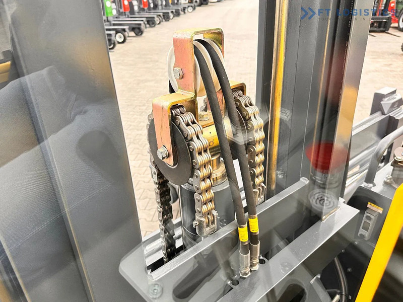 Combilift C4500 / DUPLEX / 4050MM / DIESEL / WIDE POSITIONER / FREE LIFT C4500 / DUPLEX / 4050MM / DIESEL / WIDE POSITIONER / FREE LIFT - 4-smjerni regalni viličar: slika Combilift C4500 / DUPLEX / 4050MM / DIESEL / WIDE POSITIONER / FREE LIFT C4500 / DUPLEX / 4050MM / DIESEL / WIDE POSITIONER / FREE LIFT - 4-smjerni regalni viličar Combilift C4500 / DUPLEX / 4050MM / DIESEL / WIDE POSITIONER / FREE LIFT C4500 / DUPLEX / 4050MM / DIESEL / WIDE POSITIONER / FREE LIFT - 4-smjerni regalni viličar: slika Combilift C4500 / DUPLEX / 4050MM / DIESEL / WIDE POSITIONER / FREE LIFT C4500 / DUPLEX / 4050MM / DIESEL / WIDE POSITIONER / FREE LIFT - 4-smjerni regalni viličar