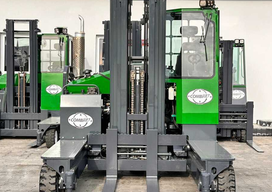 Combilift C4500 / LPG / UDT / TRIPLEX / 5500MM / FREE LIFT / FORK POSITIONER / LIKE NEW - 4-smjerni regalni viličar: slika Combilift C4500 / LPG / UDT / TRIPLEX / 5500MM / FREE LIFT / FORK POSITIONER / LIKE NEW - 4-smjerni regalni viličar Combilift C4500 / LPG / UDT / TRIPLEX / 5500MM / FREE LIFT / FORK POSITIONER / LIKE NEW - 4-smjerni regalni viličar: slika Combilift C4500 / LPG / UDT / TRIPLEX / 5500MM / FREE LIFT / FORK POSITIONER / LIKE NEW - 4-smjerni regalni viličar