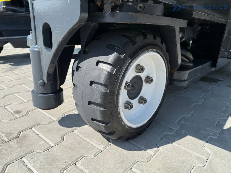 Combilift C5000E / ELECTRIC / TRIPLEX 8300MM / FULL FREE LIFT / WIDE FORK POSITIONER / SIDE SHIFT / BATTERY LIKE NEW C5000E / ELECTRIC / T - 4-smjerni regalni viličar: slika Combilift C5000E / ELECTRIC / TRIPLEX 8300MM / FULL FREE LIFT / WIDE FORK POSITIONER / SIDE SHIFT / BATTERY LIKE NEW C5000E / ELECTRIC / T - 4-smjerni regalni viličar Combilift C5000E / ELECTRIC / TRIPLEX 8300MM / FULL FREE LIFT / WIDE FORK POSITIONER / SIDE SHIFT / BATTERY LIKE NEW C5000E / ELECTRIC / T - 4-smjerni regalni viličar: slika Combilift C5000E / ELECTRIC / TRIPLEX 8300MM / FULL FREE LIFT / WIDE FORK POSITIONER / SIDE SHIFT / BATTERY LIKE NEW C5000E / ELECTRIC / T - 4-smjerni regalni viličar