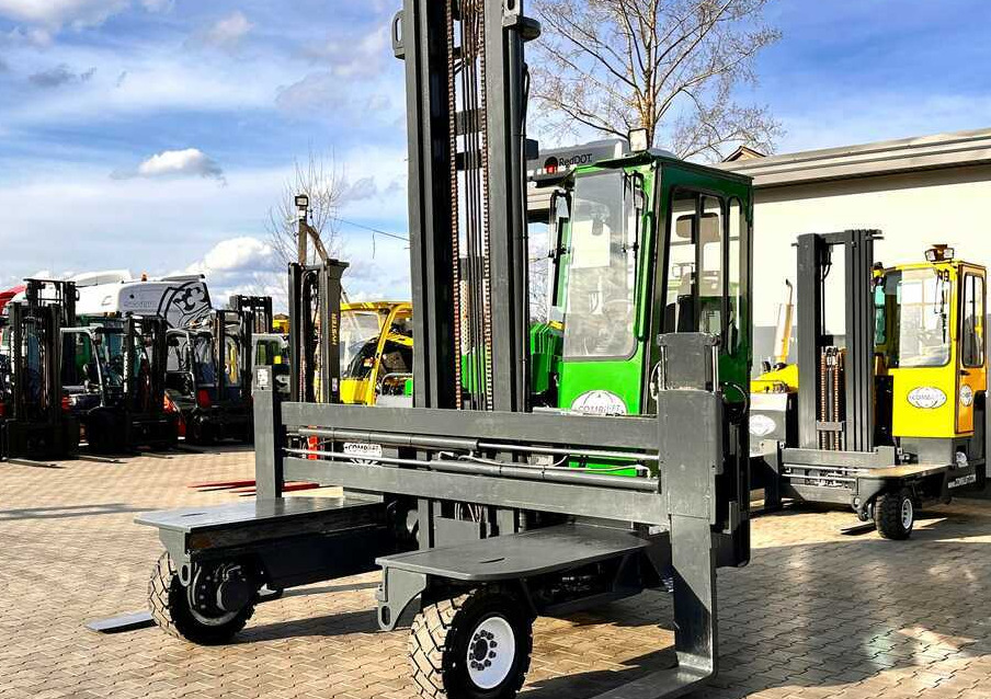 Combilift C5000XL / LPG / AIR CONDITIONING / WIDE POSITIONER / DUPLEX MAST / ADJUSTABLE FORKS / NEW TIRES / EXCELLENT CONDITION! - 4-smjerni regalni viličar: slika Combilift C5000XL / LPG / AIR CONDITIONING / WIDE POSITIONER / DUPLEX MAST / ADJUSTABLE FORKS / NEW TIRES / EXCELLENT CONDITION! - 4-smjerni regalni viličar Combilift C5000XL / LPG / AIR CONDITIONING / WIDE POSITIONER / DUPLEX MAST / ADJUSTABLE FORKS / NEW TIRES / EXCELLENT CONDITION! - 4-smjerni regalni viličar: slika Combilift C5000XL / LPG / AIR CONDITIONING / WIDE POSITIONER / DUPLEX MAST / ADJUSTABLE FORKS / NEW TIRES / EXCELLENT CONDITION! - 4-smjerni regalni viličar