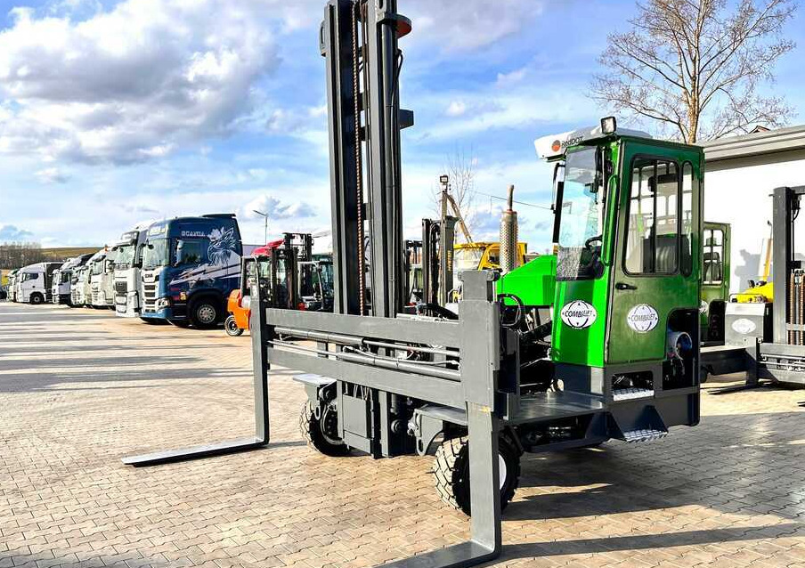 Combilift C5000XL / LPG / AIR CONDITIONING / WIDE POSITIONER / DUPLEX MAST / ADJUSTABLE FORKS / NEW TIRES / EXCELLENT CONDITION! - 4-smjerni regalni viličar: slika Combilift C5000XL / LPG / AIR CONDITIONING / WIDE POSITIONER / DUPLEX MAST / ADJUSTABLE FORKS / NEW TIRES / EXCELLENT CONDITION! - 4-smjerni regalni viličar Combilift C5000XL / LPG / AIR CONDITIONING / WIDE POSITIONER / DUPLEX MAST / ADJUSTABLE FORKS / NEW TIRES / EXCELLENT CONDITION! - 4-smjerni regalni viličar: slika Combilift C5000XL / LPG / AIR CONDITIONING / WIDE POSITIONER / DUPLEX MAST / ADJUSTABLE FORKS / NEW TIRES / EXCELLENT CONDITION! - 4-smjerni regalni viličar