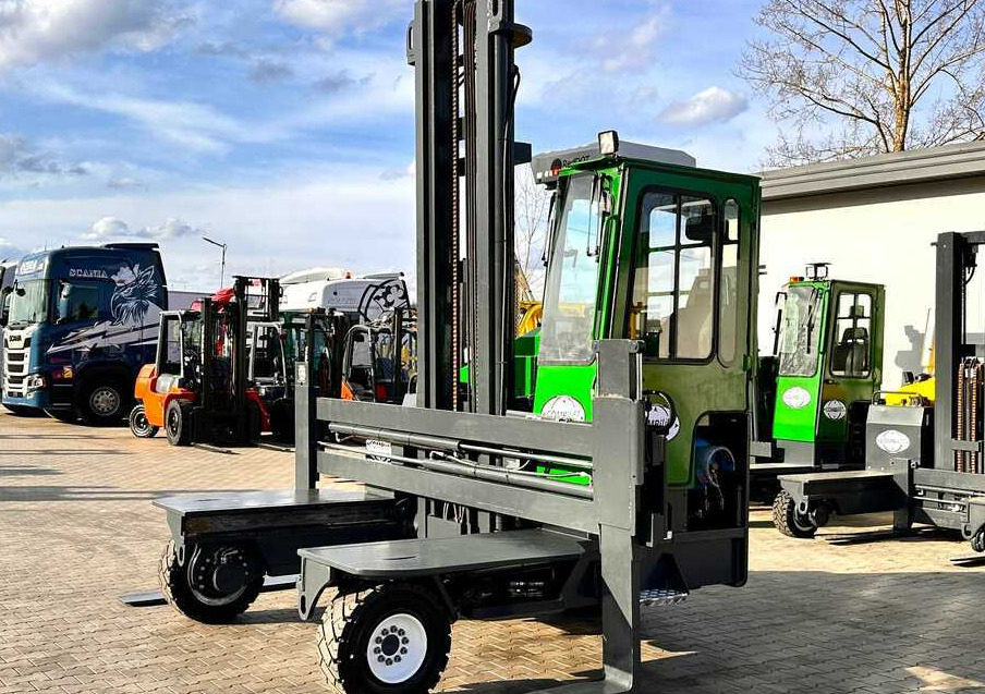 Combilift C5000XL / LPG / AIR CONDITIONING / WIDE POSITIONER / DUPLEX MAST / ADJUSTABLE FORKS / NEW TIRES / EXCELLENT CONDITION! - 4-smjerni regalni viličar: slika Combilift C5000XL / LPG / AIR CONDITIONING / WIDE POSITIONER / DUPLEX MAST / ADJUSTABLE FORKS / NEW TIRES / EXCELLENT CONDITION! - 4-smjerni regalni viličar Combilift C5000XL / LPG / AIR CONDITIONING / WIDE POSITIONER / DUPLEX MAST / ADJUSTABLE FORKS / NEW TIRES / EXCELLENT CONDITION! - 4-smjerni regalni viličar: slika Combilift C5000XL / LPG / AIR CONDITIONING / WIDE POSITIONER / DUPLEX MAST / ADJUSTABLE FORKS / NEW TIRES / EXCELLENT CONDITION! - 4-smjerni regalni viličar