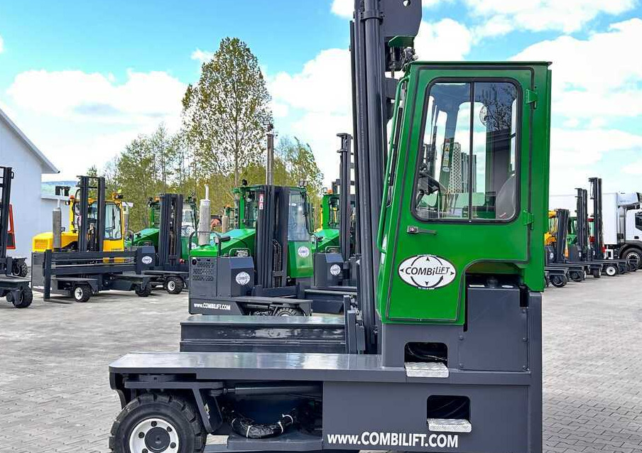 Combilift C8000 / DIESEL / 4600MM / DUPLEX / KUBOTA / EXCELLENT CONDITION - 4-smjerni regalni viličar: slika Combilift C8000 / DIESEL / 4600MM / DUPLEX / KUBOTA / EXCELLENT CONDITION - 4-smjerni regalni viličar Combilift C8000 / DIESEL / 4600MM / DUPLEX / KUBOTA / EXCELLENT CONDITION - 4-smjerni regalni viličar: slika Combilift C8000 / DIESEL / 4600MM / DUPLEX / KUBOTA / EXCELLENT CONDITION - 4-smjerni regalni viličar