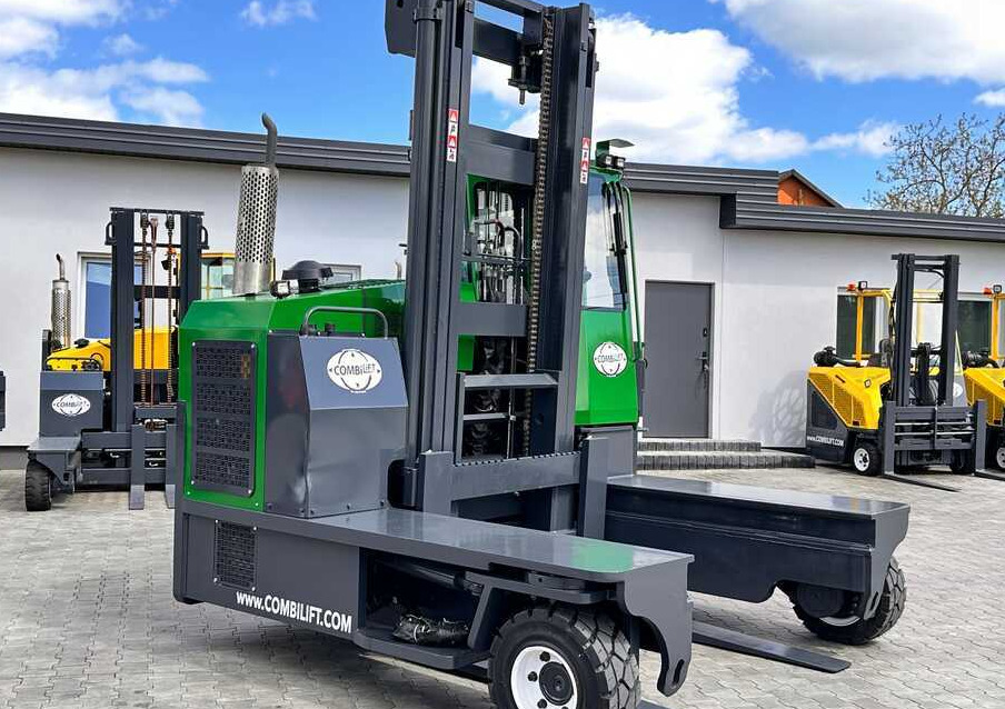 Combilift C8000 / DIESEL / 4600MM / DUPLEX / KUBOTA / EXCELLENT CONDITION - 4-smjerni regalni viličar: slika Combilift C8000 / DIESEL / 4600MM / DUPLEX / KUBOTA / EXCELLENT CONDITION - 4-smjerni regalni viličar Combilift C8000 / DIESEL / 4600MM / DUPLEX / KUBOTA / EXCELLENT CONDITION - 4-smjerni regalni viličar: slika Combilift C8000 / DIESEL / 4600MM / DUPLEX / KUBOTA / EXCELLENT CONDITION - 4-smjerni regalni viličar
