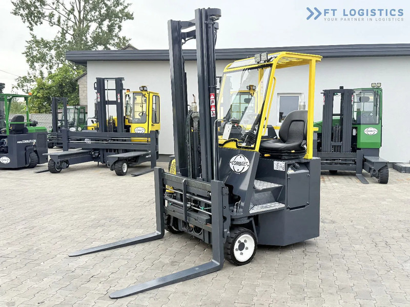 Combilift CB2500 / DUPLEX / 4100MM / DIESEL / FREE LIFT / FORK POSITIONER / SIDE SHIFT / LIKE NEW / Wide range of four-way and side loader - 4-smjerni regalni viličar: slika Combilift CB2500 / DUPLEX / 4100MM / DIESEL / FREE LIFT / FORK POSITIONER / SIDE SHIFT / LIKE NEW / Wide range of four-way and side loader - 4-smjerni regalni viličar Combilift CB2500 / DUPLEX / 4100MM / DIESEL / FREE LIFT / FORK POSITIONER / SIDE SHIFT / LIKE NEW / Wide range of four-way and side loader - 4-smjerni regalni viličar: slika Combilift CB2500 / DUPLEX / 4100MM / DIESEL / FREE LIFT / FORK POSITIONER / SIDE SHIFT / LIKE NEW / Wide range of four-way and side loader - 4-smjerni regalni viličar