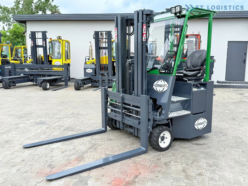 Combilift CB3000 / DIESEL / TRIPLEX 4900MM / FULL FREE LIFT / SIDE SHIFT / FORK POSITIONER / 1500MM FORKS / LIKE NEW CB3000 / DIESEL / TRI - 4-smjerni regalni viličar: slika Combilift CB3000 / DIESEL / TRIPLEX 4900MM / FULL FREE LIFT / SIDE SHIFT / FORK POSITIONER / 1500MM FORKS / LIKE NEW CB3000 / DIESEL / TRI - 4-smjerni regalni viličar Combilift CB3000 / DIESEL / TRIPLEX 4900MM / FULL FREE LIFT / SIDE SHIFT / FORK POSITIONER / 1500MM FORKS / LIKE NEW CB3000 / DIESEL / TRI - 4-smjerni regalni viličar: slika Combilift CB3000 / DIESEL / TRIPLEX 4900MM / FULL FREE LIFT / SIDE SHIFT / FORK POSITIONER / 1500MM FORKS / LIKE NEW CB3000 / DIESEL / TRI - 4-smjerni regalni viličar