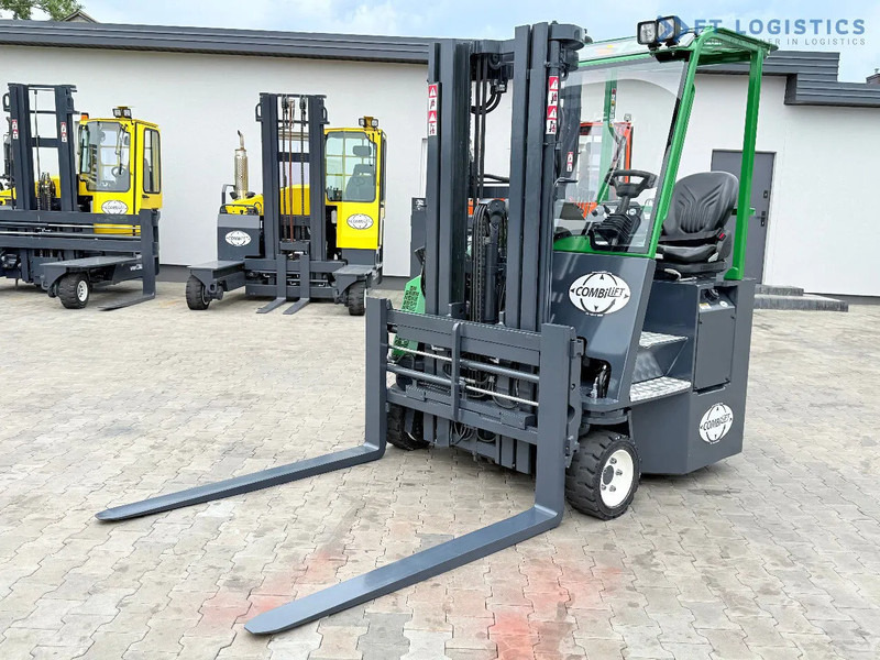 Combilift CB3000 / DIESEL / TRIPLEX 4900MM / FULL FREE LIFT / SIDE SHIFT / FORK POSITIONER / 1500MM FORKS / LIKE NEW CB3000 / DIESEL / TRI - 4-smjerni regalni viličar: slika Combilift CB3000 / DIESEL / TRIPLEX 4900MM / FULL FREE LIFT / SIDE SHIFT / FORK POSITIONER / 1500MM FORKS / LIKE NEW CB3000 / DIESEL / TRI - 4-smjerni regalni viličar Combilift CB3000 / DIESEL / TRIPLEX 4900MM / FULL FREE LIFT / SIDE SHIFT / FORK POSITIONER / 1500MM FORKS / LIKE NEW CB3000 / DIESEL / TRI - 4-smjerni regalni viličar: slika Combilift CB3000 / DIESEL / TRIPLEX 4900MM / FULL FREE LIFT / SIDE SHIFT / FORK POSITIONER / 1500MM FORKS / LIKE NEW CB3000 / DIESEL / TRI - 4-smjerni regalni viličar