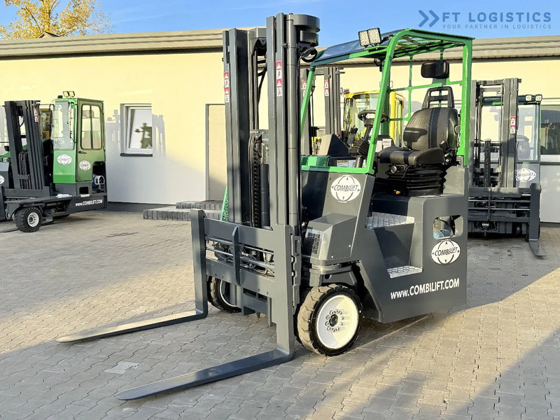 Combilift CB4000 / GAS / TRIPLEX 5200MM / FREE LIFT / FORK POSITIONER / SIDE SHIFT / EXCELLENT CONDITION / Wide range of four-way and side - 4-smjerni regalni viličar: slika Combilift CB4000 / GAS / TRIPLEX 5200MM / FREE LIFT / FORK POSITIONER / SIDE SHIFT / EXCELLENT CONDITION / Wide range of four-way and side - 4-smjerni regalni viličar Combilift CB4000 / GAS / TRIPLEX 5200MM / FREE LIFT / FORK POSITIONER / SIDE SHIFT / EXCELLENT CONDITION / Wide range of four-way and side - 4-smjerni regalni viličar: slika Combilift CB4000 / GAS / TRIPLEX 5200MM / FREE LIFT / FORK POSITIONER / SIDE SHIFT / EXCELLENT CONDITION / Wide range of four-way and side - 4-smjerni regalni viličar