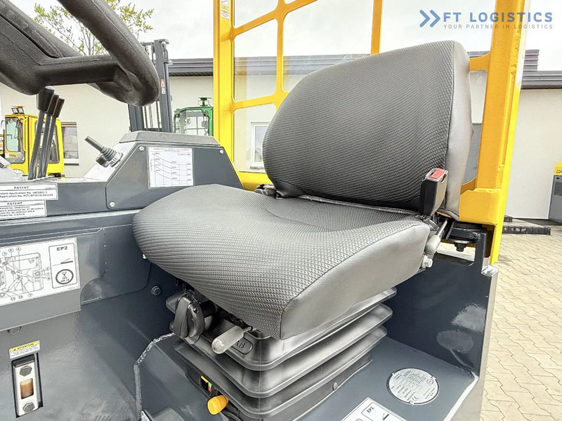 4-smjerni regalni viličar Combilift CB4000 / GAS / TRIPLEX 5200MM / FREE LIFT / FORK POSITIONER / SIDE SHIFT / EXCELLENT CONDITION / Wide range of four-way and side: slika 4-smjerni regalni viličar Combilift CB4000 / GAS / TRIPLEX 5200MM / FREE LIFT / FORK POSITIONER / SIDE SHIFT / EXCELLENT CONDITION / Wide range of four-way and side 4-smjerni regalni viličar Combilift CB4000 / GAS / TRIPLEX 5200MM / FREE LIFT / FORK POSITIONER / SIDE SHIFT / EXCELLENT CONDITION / Wide range of four-way and side: slika 4-smjerni regalni viličar Combilift CB4000 / GAS / TRIPLEX 5200MM / FREE LIFT / FORK POSITIONER / SIDE SHIFT / EXCELLENT CONDITION / Wide range of four-way and side