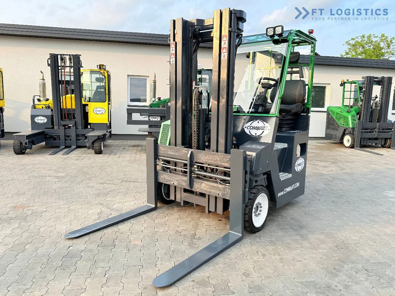 Combilift COMBILIFT C4000CB – TRIPLEX 5200mm – Year 2017 – LPG – FREE LIFT – SIDESHIFT – FORK POSITIONER – CONDITION 5/5 COMBILIFT C4000CB - 4-smjerni regalni viličar: slika Combilift COMBILIFT C4000CB – TRIPLEX 5200mm – Year 2017 – LPG – FREE LIFT – SIDESHIFT – FORK POSITIONER – CONDITION 5/5 COMBILIFT C4000CB - 4-smjerni regalni viličar Combilift COMBILIFT C4000CB – TRIPLEX 5200mm – Year 2017 – LPG – FREE LIFT – SIDESHIFT – FORK POSITIONER – CONDITION 5/5 COMBILIFT C4000CB - 4-smjerni regalni viličar: slika Combilift COMBILIFT C4000CB – TRIPLEX 5200mm – Year 2017 – LPG – FREE LIFT – SIDESHIFT – FORK POSITIONER – CONDITION 5/5 COMBILIFT C4000CB - 4-smjerni regalni viličar