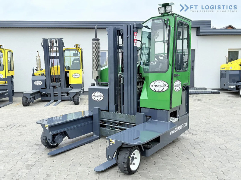 Combilift Combilift C3000 / DIESEL / TRIPLEX 4900MM / FREE LIFT / FORK POSITIONER / HEATING / FULL CABIN / PERFECT CONDITION / Wide range - 4-smjerni regalni viličar: slika Combilift Combilift C3000 / DIESEL / TRIPLEX 4900MM / FREE LIFT / FORK POSITIONER / HEATING / FULL CABIN / PERFECT CONDITION / Wide range - 4-smjerni regalni viličar Combilift Combilift C3000 / DIESEL / TRIPLEX 4900MM / FREE LIFT / FORK POSITIONER / HEATING / FULL CABIN / PERFECT CONDITION / Wide range - 4-smjerni regalni viličar: slika Combilift Combilift C3000 / DIESEL / TRIPLEX 4900MM / FREE LIFT / FORK POSITIONER / HEATING / FULL CABIN / PERFECT CONDITION / Wide range - 4-smjerni regalni viličar