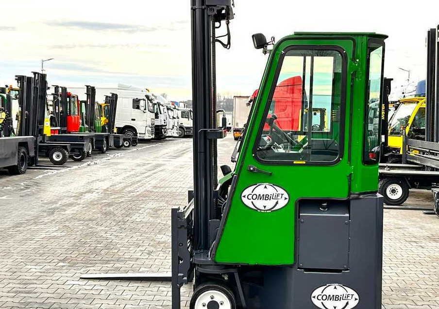 Combilift Combilift C3000CB - DUPLEX 4000mm - Year 2015 - / CABIN - HEATING / ONLY 6546 MTH / EXCELLENT CONDITION / LIKE NEW! - 4-smjerni regalni viličar: slika Combilift Combilift C3000CB - DUPLEX 4000mm - Year 2015 - / CABIN - HEATING / ONLY 6546 MTH / EXCELLENT CONDITION / LIKE NEW! - 4-smjerni regalni viličar Combilift Combilift C3000CB - DUPLEX 4000mm - Year 2015 - / CABIN - HEATING / ONLY 6546 MTH / EXCELLENT CONDITION / LIKE NEW! - 4-smjerni regalni viličar: slika Combilift Combilift C3000CB - DUPLEX 4000mm - Year 2015 - / CABIN - HEATING / ONLY 6546 MTH / EXCELLENT CONDITION / LIKE NEW! - 4-smjerni regalni viličar