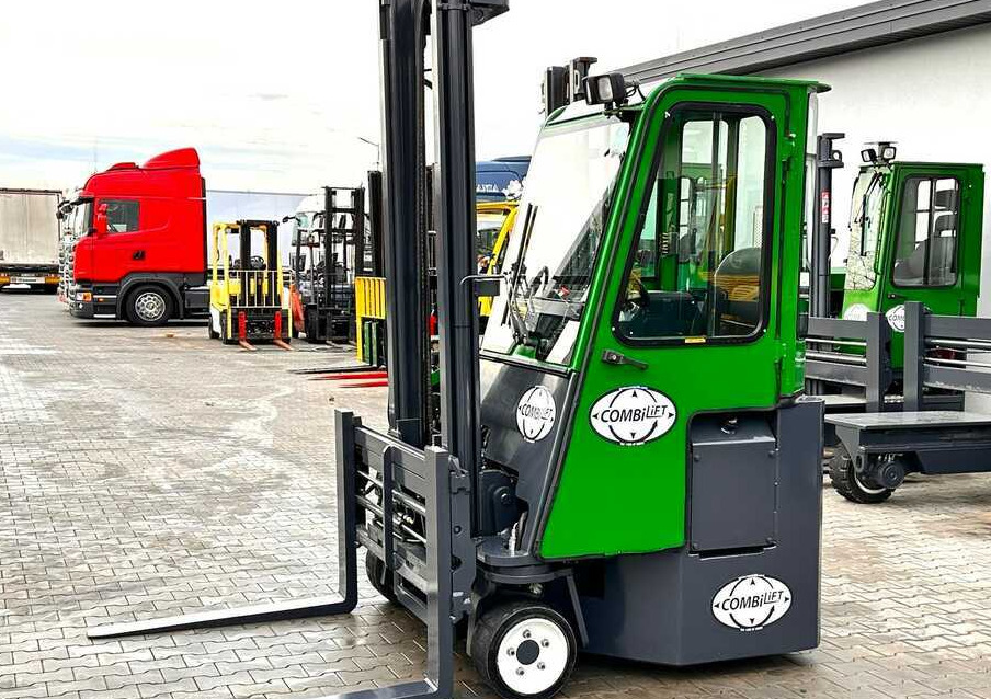 Combilift Combilift C3000CB - DUPLEX 4000mm - Year 2015 - / CABIN - HEATING / ONLY 6546 MTH / EXCELLENT CONDITION / LIKE NEW! - 4-smjerni regalni viličar: slika Combilift Combilift C3000CB - DUPLEX 4000mm - Year 2015 - / CABIN - HEATING / ONLY 6546 MTH / EXCELLENT CONDITION / LIKE NEW! - 4-smjerni regalni viličar Combilift Combilift C3000CB - DUPLEX 4000mm - Year 2015 - / CABIN - HEATING / ONLY 6546 MTH / EXCELLENT CONDITION / LIKE NEW! - 4-smjerni regalni viličar: slika Combilift Combilift C3000CB - DUPLEX 4000mm - Year 2015 - / CABIN - HEATING / ONLY 6546 MTH / EXCELLENT CONDITION / LIKE NEW! - 4-smjerni regalni viličar