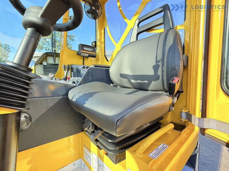 4-smjerni regalni viličar Combilift Combilift C5000 / DIESEL / TRIPLEX 6000MM / FREE LIFT / FORK POSITIONER / BUILT-IN SCALE / HEATING / FULL CABIN / PERFECT CONDIT: slika 4-smjerni regalni viličar Combilift Combilift C5000 / DIESEL / TRIPLEX 6000MM / FREE LIFT / FORK POSITIONER / BUILT-IN SCALE / HEATING / FULL CABIN / PERFECT CONDIT