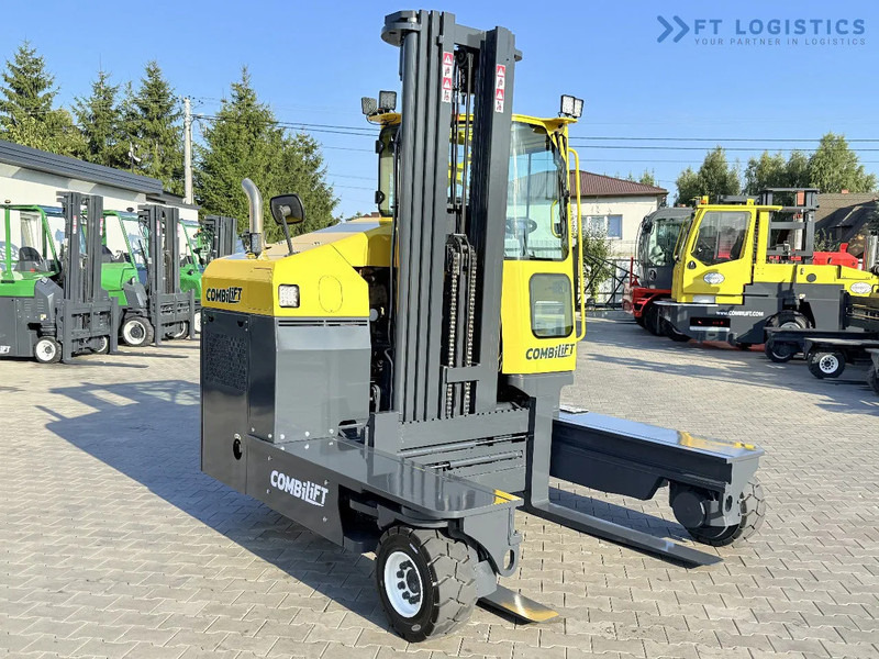 4-smjerni regalni viličar Combilift Combilift C5000 / DIESEL / TRIPLEX 6000MM / FREE LIFT / FORK POSITIONER / BUILT-IN SCALE / HEATING / FULL CABIN / PERFECT CONDIT: slika 4-smjerni regalni viličar Combilift Combilift C5000 / DIESEL / TRIPLEX 6000MM / FREE LIFT / FORK POSITIONER / BUILT-IN SCALE / HEATING / FULL CABIN / PERFECT CONDIT