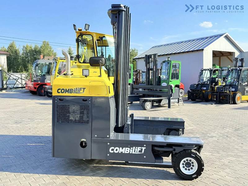 4-smjerni regalni viličar Combilift Combilift C5000 / DIESEL / TRIPLEX 6000MM / FREE LIFT / FORK POSITIONER / BUILT-IN SCALE / HEATING / FULL CABIN / PERFECT CONDIT: slika 4-smjerni regalni viličar Combilift Combilift C5000 / DIESEL / TRIPLEX 6000MM / FREE LIFT / FORK POSITIONER / BUILT-IN SCALE / HEATING / FULL CABIN / PERFECT CONDIT