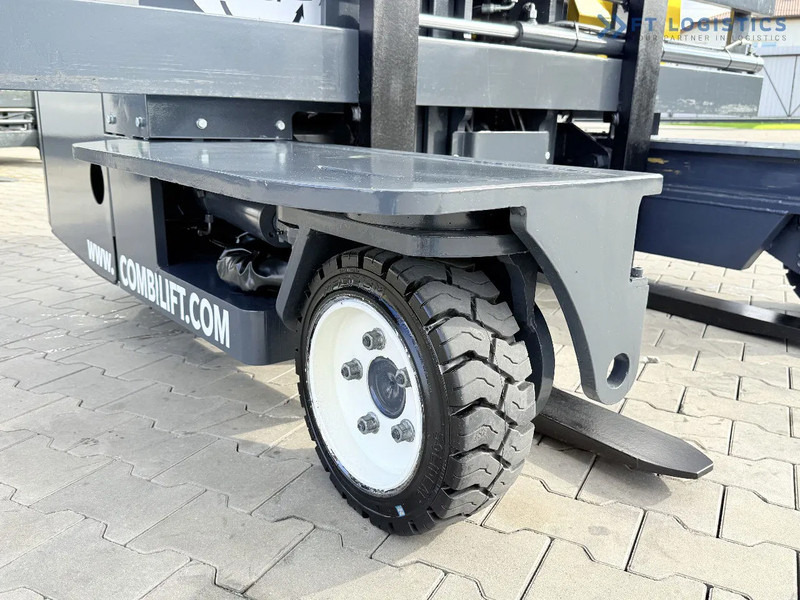 Combilift FOUR-WAY / MULTI-DIRECTIONAL FORKLIFT / ONLY 491 HOURS / C2500 / GAS / DUPLEX 4600MM / SHORT – ONLY 1900MM / WIDTH 2700MM WITH F - 4-smjerni regalni viličar: slika Combilift FOUR-WAY / MULTI-DIRECTIONAL FORKLIFT / ONLY 491 HOURS / C2500 / GAS / DUPLEX 4600MM / SHORT – ONLY 1900MM / WIDTH 2700MM WITH F - 4-smjerni regalni viličar Combilift FOUR-WAY / MULTI-DIRECTIONAL FORKLIFT / ONLY 491 HOURS / C2500 / GAS / DUPLEX 4600MM / SHORT – ONLY 1900MM / WIDTH 2700MM WITH F - 4-smjerni regalni viličar: slika Combilift FOUR-WAY / MULTI-DIRECTIONAL FORKLIFT / ONLY 491 HOURS / C2500 / GAS / DUPLEX 4600MM / SHORT – ONLY 1900MM / WIDTH 2700MM WITH F - 4-smjerni regalni viličar