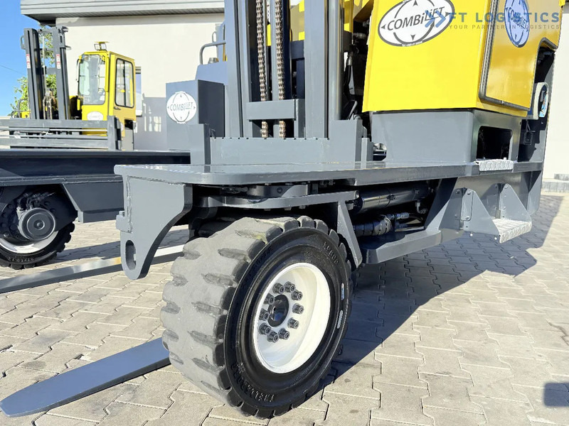 Combilift FOUR-WAY MULTIDIRECTIONAL FORKLIFT C5000 / GAS / TRIPLEX 6000MM / ONLY 4263 HOURS / FORK POSITIONER / EXCELLENT CONDITION / Wide - 4-smjerni regalni viličar: slika Combilift FOUR-WAY MULTIDIRECTIONAL FORKLIFT C5000 / GAS / TRIPLEX 6000MM / ONLY 4263 HOURS / FORK POSITIONER / EXCELLENT CONDITION / Wide - 4-smjerni regalni viličar Combilift FOUR-WAY MULTIDIRECTIONAL FORKLIFT C5000 / GAS / TRIPLEX 6000MM / ONLY 4263 HOURS / FORK POSITIONER / EXCELLENT CONDITION / Wide - 4-smjerni regalni viličar: slika Combilift FOUR-WAY MULTIDIRECTIONAL FORKLIFT C5000 / GAS / TRIPLEX 6000MM / ONLY 4263 HOURS / FORK POSITIONER / EXCELLENT CONDITION / Wide - 4-smjerni regalni viličar