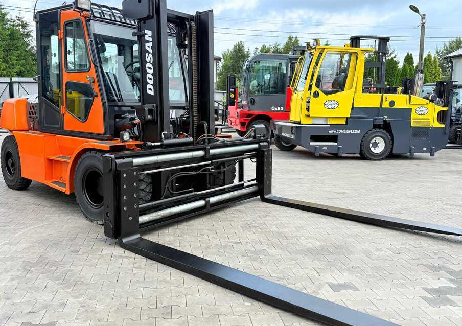 Doosan DOOSAN / DUPLEX 3000MM / SIDE SHIFT / FORK POSITIONER / 2500MM FORKS / 7000KG / CABIN / LIKE NEW - Diesel viličar: slika Doosan DOOSAN / DUPLEX 3000MM / SIDE SHIFT / FORK POSITIONER / 2500MM FORKS / 7000KG / CABIN / LIKE NEW - Diesel viličar Doosan DOOSAN / DUPLEX 3000MM / SIDE SHIFT / FORK POSITIONER / 2500MM FORKS / 7000KG / CABIN / LIKE NEW - Diesel viličar: slika Doosan DOOSAN / DUPLEX 3000MM / SIDE SHIFT / FORK POSITIONER / 2500MM FORKS / 7000KG / CABIN / LIKE NEW - Diesel viličar