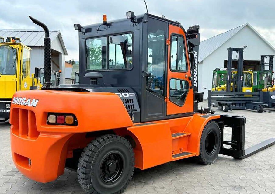 Doosan DOOSAN / DUPLEX 3000MM / SIDE SHIFT / FORK POSITIONER / 2500MM FORKS / 7000KG / CABIN / LIKE NEW - Diesel viličar: slika Doosan DOOSAN / DUPLEX 3000MM / SIDE SHIFT / FORK POSITIONER / 2500MM FORKS / 7000KG / CABIN / LIKE NEW - Diesel viličar Doosan DOOSAN / DUPLEX 3000MM / SIDE SHIFT / FORK POSITIONER / 2500MM FORKS / 7000KG / CABIN / LIKE NEW - Diesel viličar: slika Doosan DOOSAN / DUPLEX 3000MM / SIDE SHIFT / FORK POSITIONER / 2500MM FORKS / 7000KG / CABIN / LIKE NEW - Diesel viličar