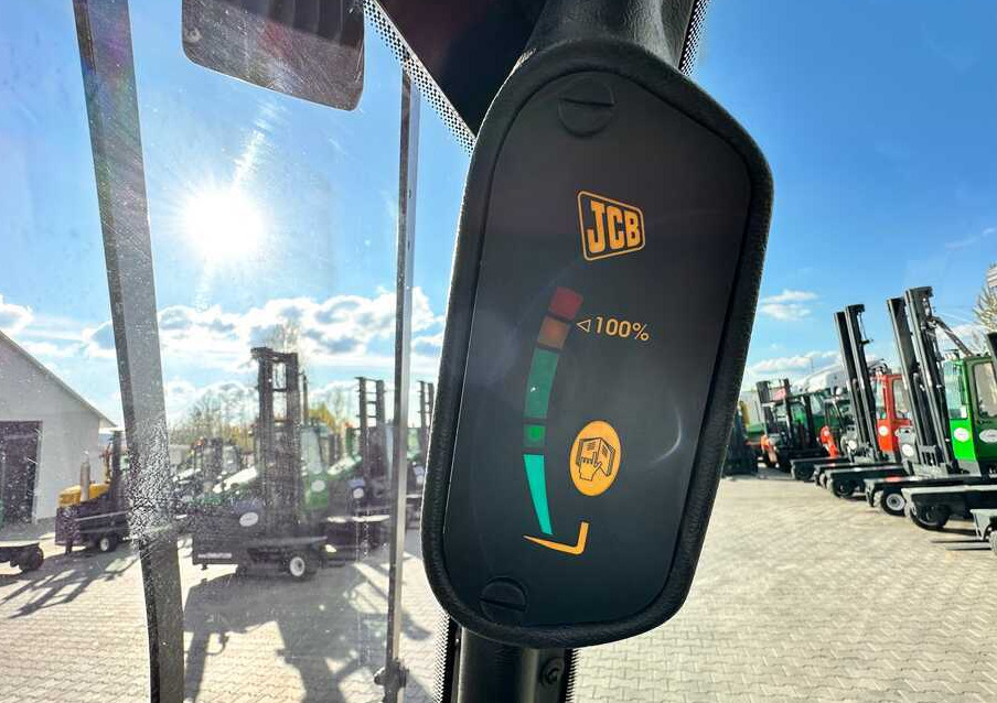 Teleskopski rukovatelj JCB TLT30G / GAS / 4100MM / FULL CABIN / FORK POSITIONER / LIKE NEW: slika Teleskopski rukovatelj JCB TLT30G / GAS / 4100MM / FULL CABIN / FORK POSITIONER / LIKE NEW