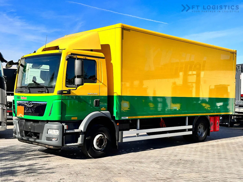 MAN TGM 15.250 MAN TGM 15.250 4X2 / CONTAINER - 16 PALLETS / TAIL LIFT / TIRES 80% / PERFECT CONDITION - Kamion sandučar: slika MAN TGM 15.250 MAN TGM 15.250 4X2 / CONTAINER - 16 PALLETS / TAIL LIFT / TIRES 80% / PERFECT CONDITION - Kamion sandučar MAN TGM 15.250 MAN TGM 15.250 4X2 / CONTAINER - 16 PALLETS / TAIL LIFT / TIRES 80% / PERFECT CONDITION - Kamion sandučar: slika MAN TGM 15.250 MAN TGM 15.250 4X2 / CONTAINER - 16 PALLETS / TAIL LIFT / TIRES 80% / PERFECT CONDITION - Kamion sandučar