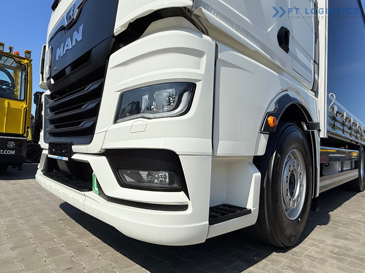MAN TGX 26.470 / 19 Pallets / Steering Axle / 15 Ton Payload / Retarder / Excellent Condition - Kamion s ceradom: slika MAN TGX 26.470 / 19 Pallets / Steering Axle / 15 Ton Payload / Retarder / Excellent Condition - Kamion s ceradom MAN TGX 26.470 / 19 Pallets / Steering Axle / 15 Ton Payload / Retarder / Excellent Condition - Kamion s ceradom: slika MAN TGX 26.470 / 19 Pallets / Steering Axle / 15 Ton Payload / Retarder / Excellent Condition - Kamion s ceradom