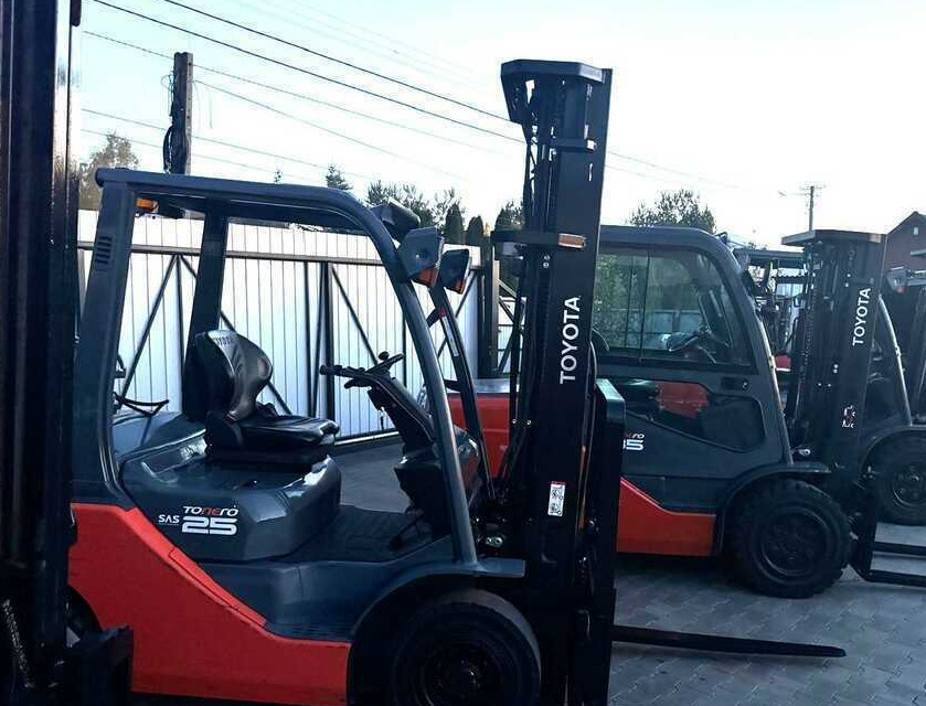 Diesel viličar Toyota 02-8FDJF35/container version/ new price/: slika Diesel viličar Toyota 02-8FDJF35/container version/ new price/