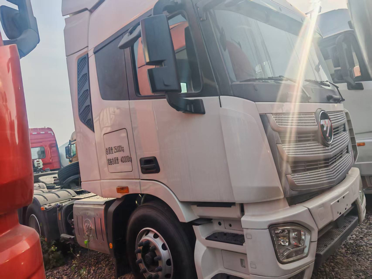 Auman 6×4 - Prikolica-šasija: slika Auman 6×4 - Prikolica-šasija Auman 6×4 - Prikolica-šasija: slika Auman 6×4 - Prikolica-šasija