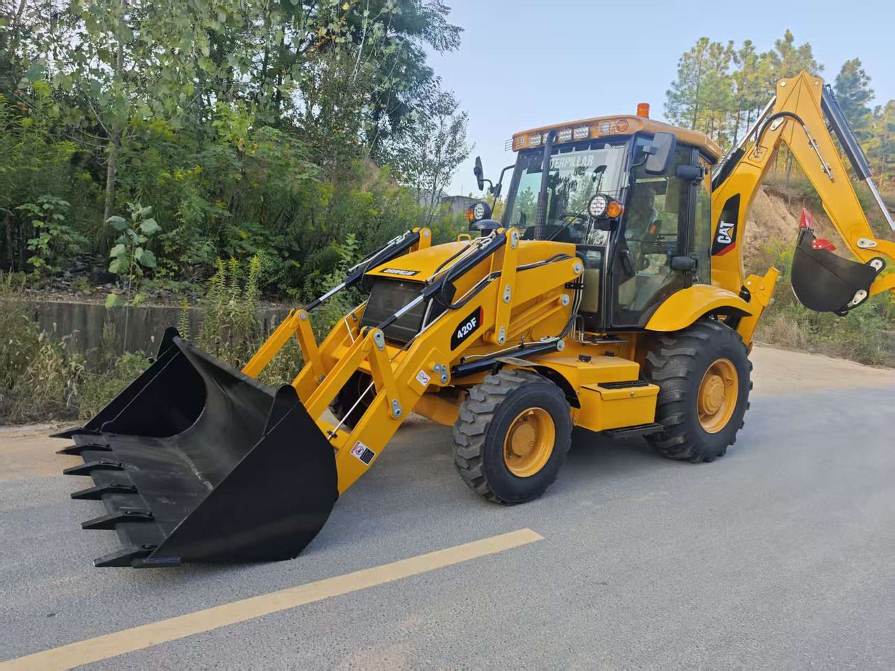 Novi Rovokopač-utovarivač CATERPILLAR 420F: slika Novi Rovokopač-utovarivač CATERPILLAR 420F Novi Rovokopač-utovarivač CATERPILLAR 420F: slika Novi Rovokopač-utovarivač CATERPILLAR 420F