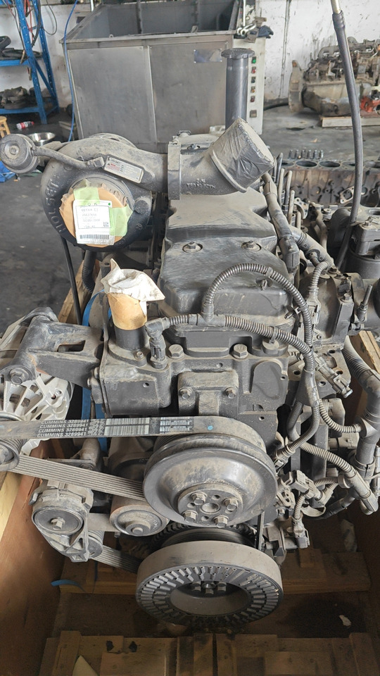 Cummins QSB6.7 - Motor za Bager: slika Cummins QSB6.7 - Motor za Bager Cummins QSB6.7 - Motor za Bager: slika Cummins QSB6.7 - Motor za Bager