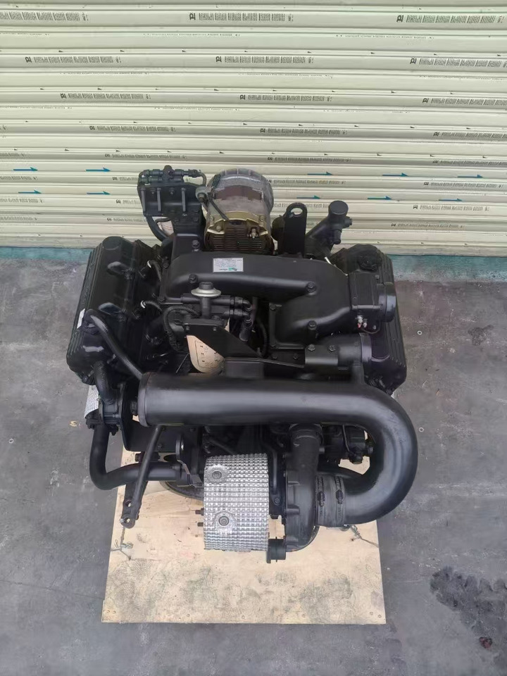 DOOSAN DV11 - Motor za Bager: slika DOOSAN DV11 - Motor za Bager DOOSAN DV11 - Motor za Bager: slika DOOSAN DV11 - Motor za Bager