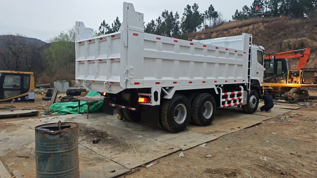 HINO HINO 700 - Kiper: slika HINO HINO 700 - Kiper HINO HINO 700 - Kiper: slika HINO HINO 700 - Kiper
