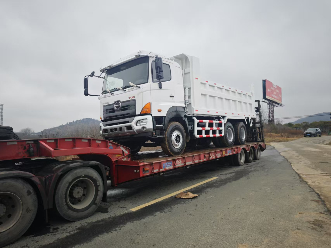 HINO HINO 700 - Kiper: slika HINO HINO 700 - Kiper HINO HINO 700 - Kiper: slika HINO HINO 700 - Kiper